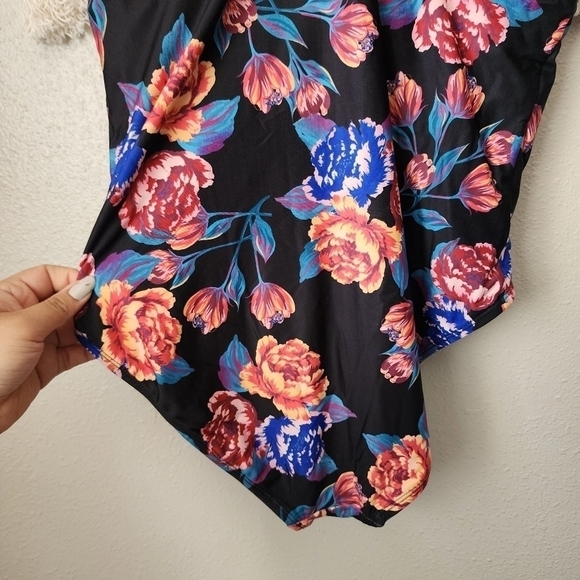 Modcloth Kelsie Floral Flutter Ruffle Sleeve One Piece Padded Swimsuit XL - Picture 7 of 11